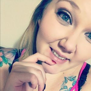 Meet your Posher, Sierra